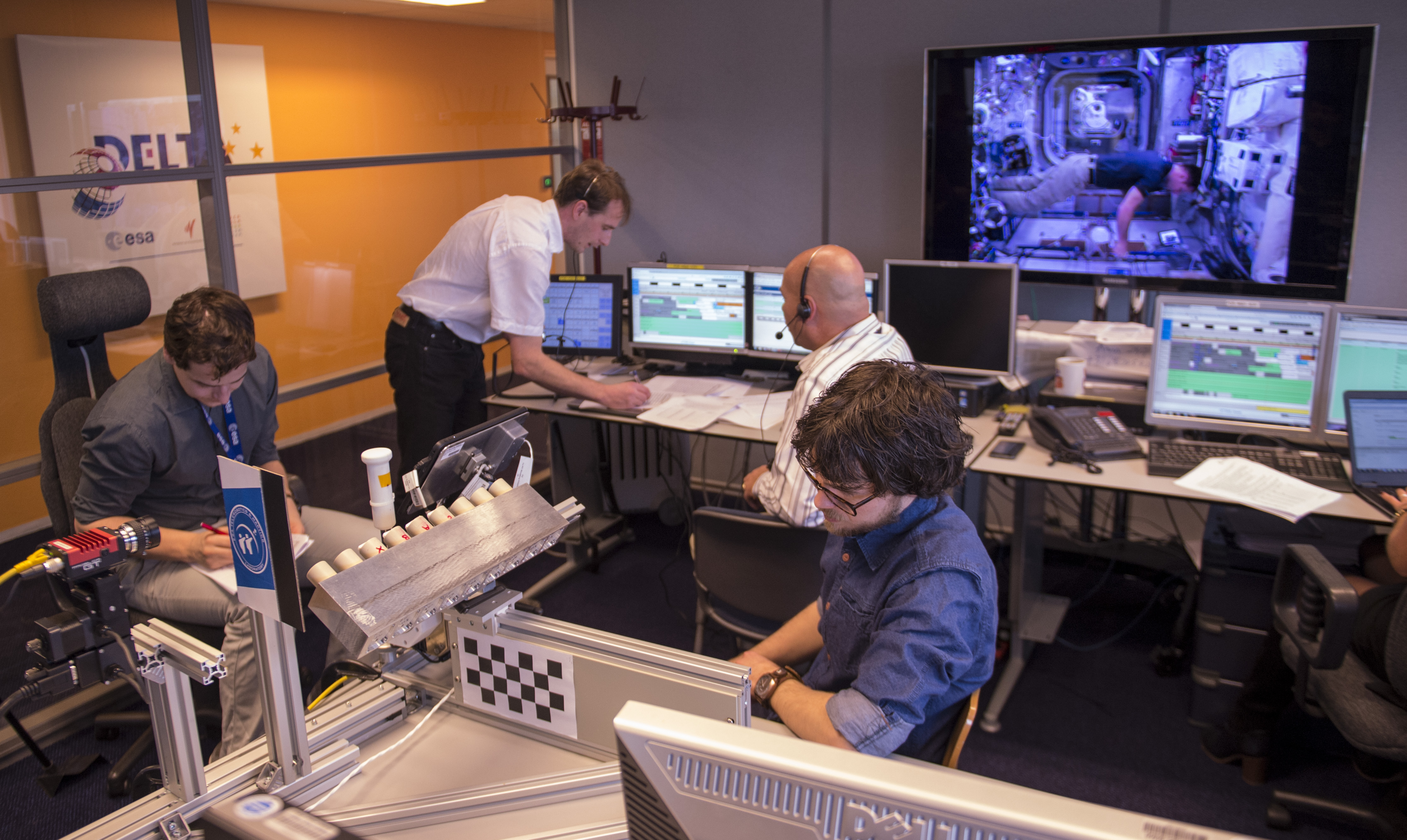 ESA ground control room during Haptics-2 experiment